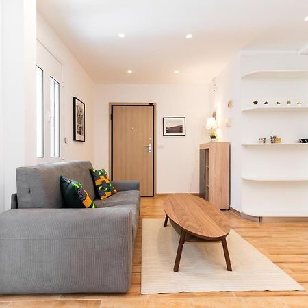 Modern Apartment, Short Walk To Acropolis Sites Афины Экстерьер фото